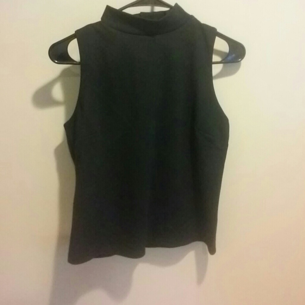 Black crop top stretch